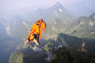 Wingsuit flying